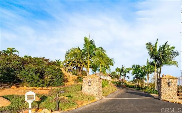 $1,699,000 | 19894 Via Vista Grande, Ramona, CA 92065