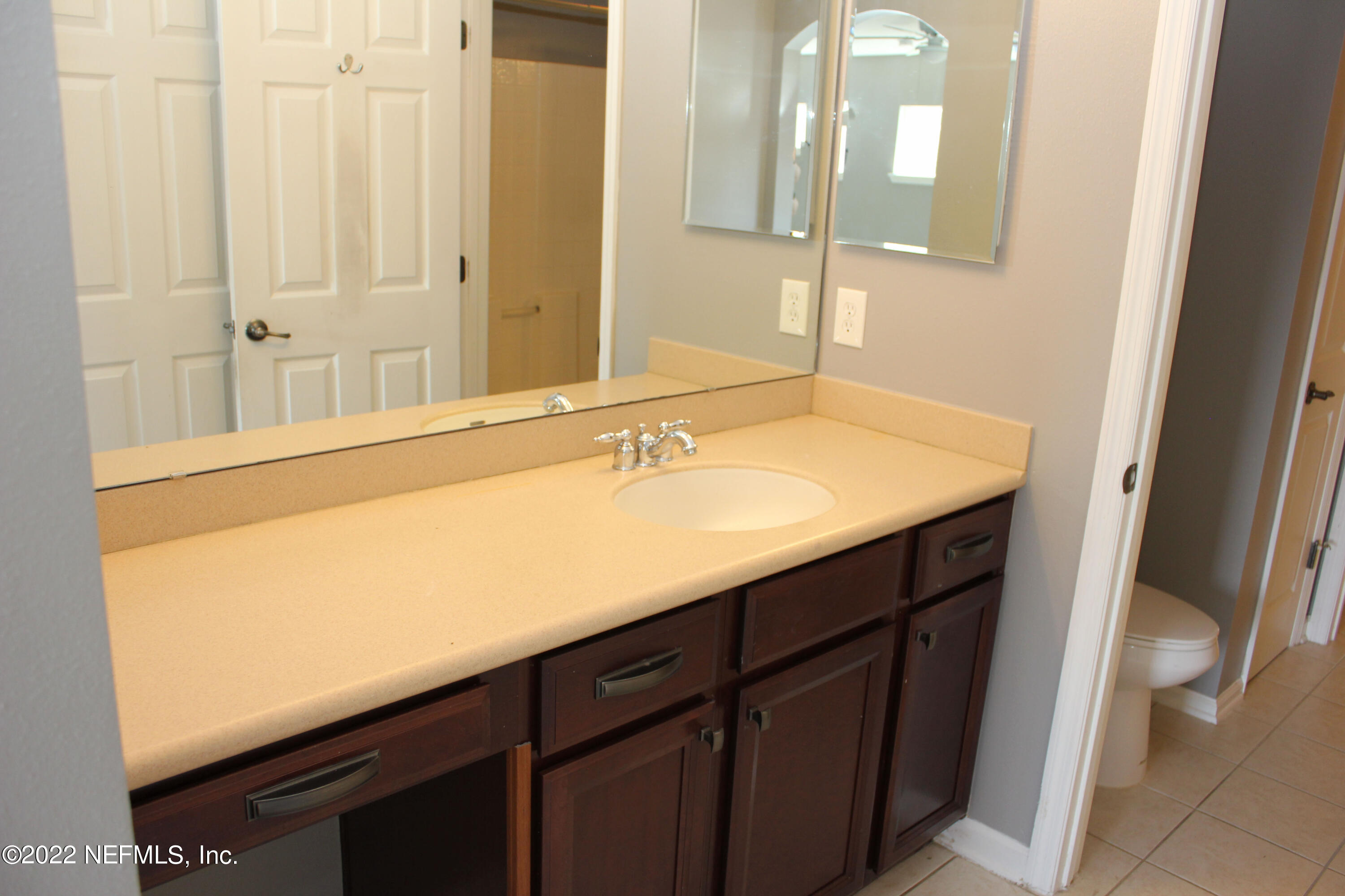 3156 East Banister Road St. Augustine, FL 32092 - Photo 34 of 45 Separate Vanity Bed 4
