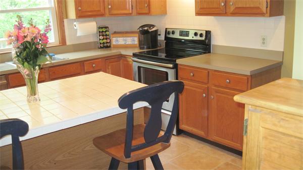 8 Stephanie Road Medway, MA 02053 - Photo 14 of 21 Gallery Image 14