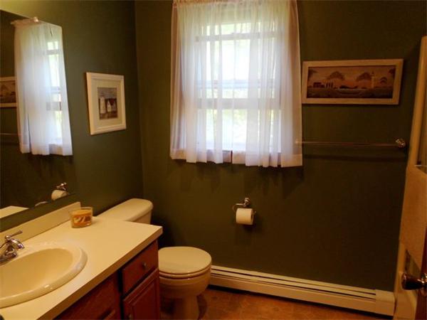 8 Stephanie Road Medway, MA 02053 - Photo 17 of 21 Gallery Image 17