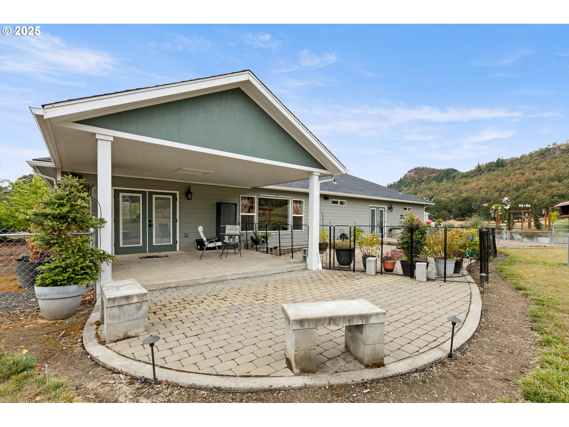 4321 Happy Valley Road Roseburg, OR 97471 - Photo 23 of 48