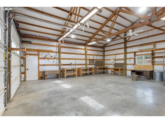 $860,000 | 4321 Happy Valley Road, Roseburg, OR 97471