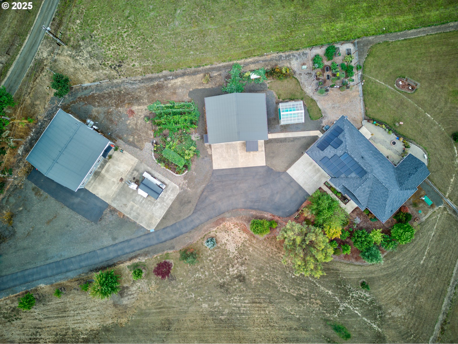 4321 Happy Valley Road Roseburg, OR 97471 - Photo 5 of 48