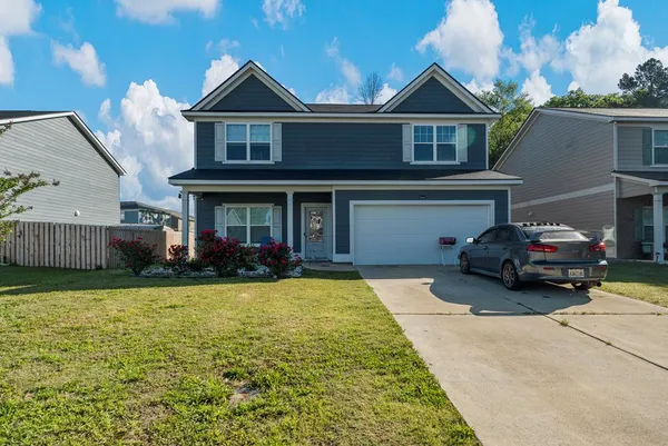$2,400 | 147 Lee Road 0226, Smiths Station, AL 36877