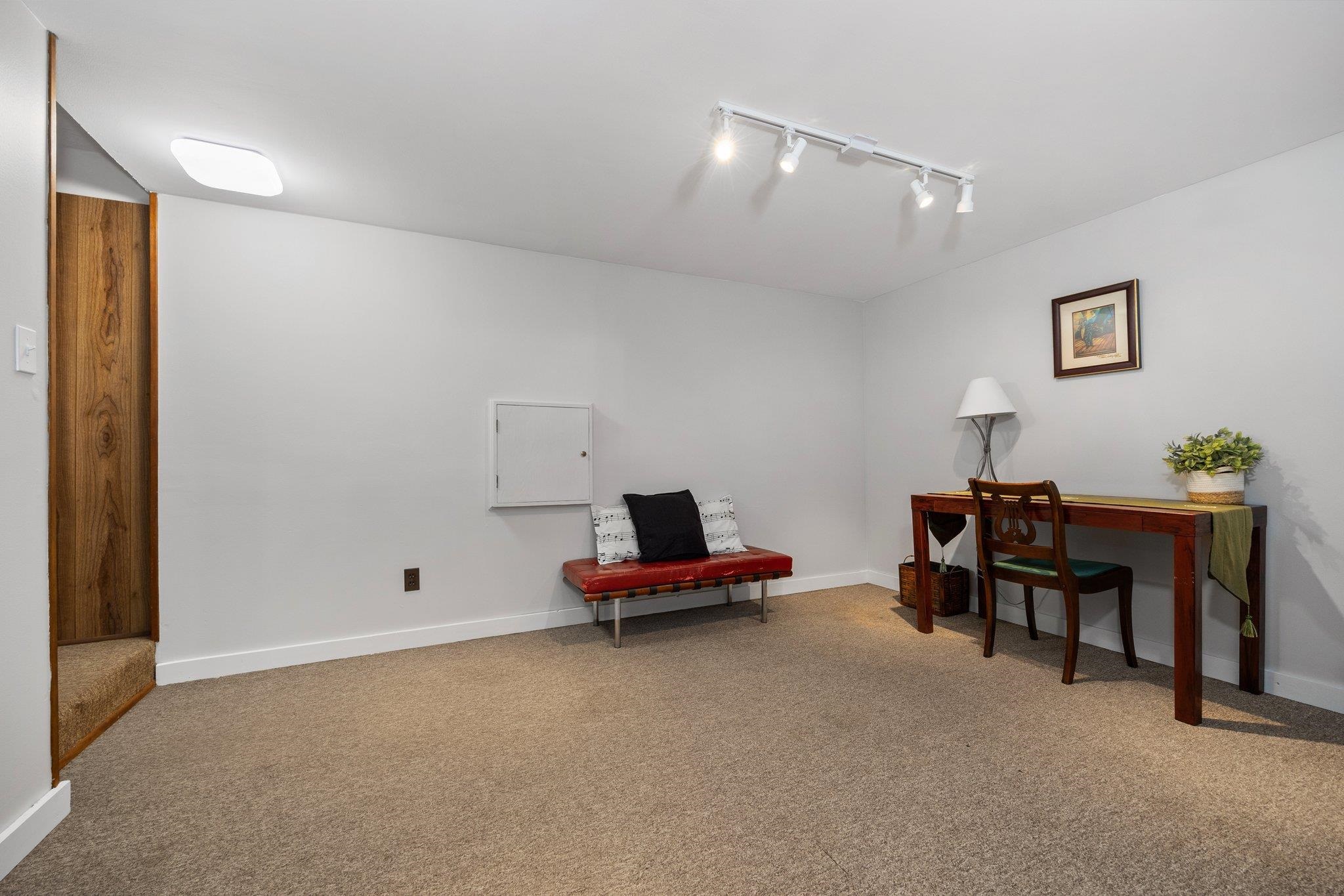 3801 East Hammond Road Traverse City, MI 49686 - Photo 28 of 52 1916177-28.JPG