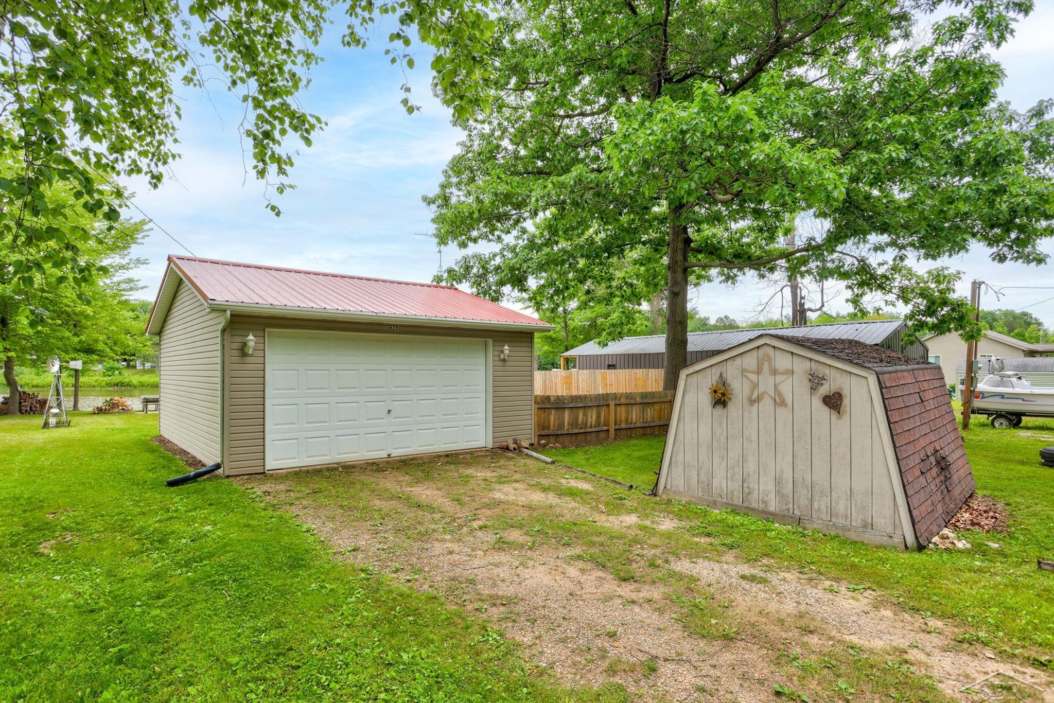 625 East Sun Oil Road Gladwin, MI 48624 - Photo 32 of 44 50147194-ba64dc3d-6889-425d-9013-d08b81c16be8.JPG