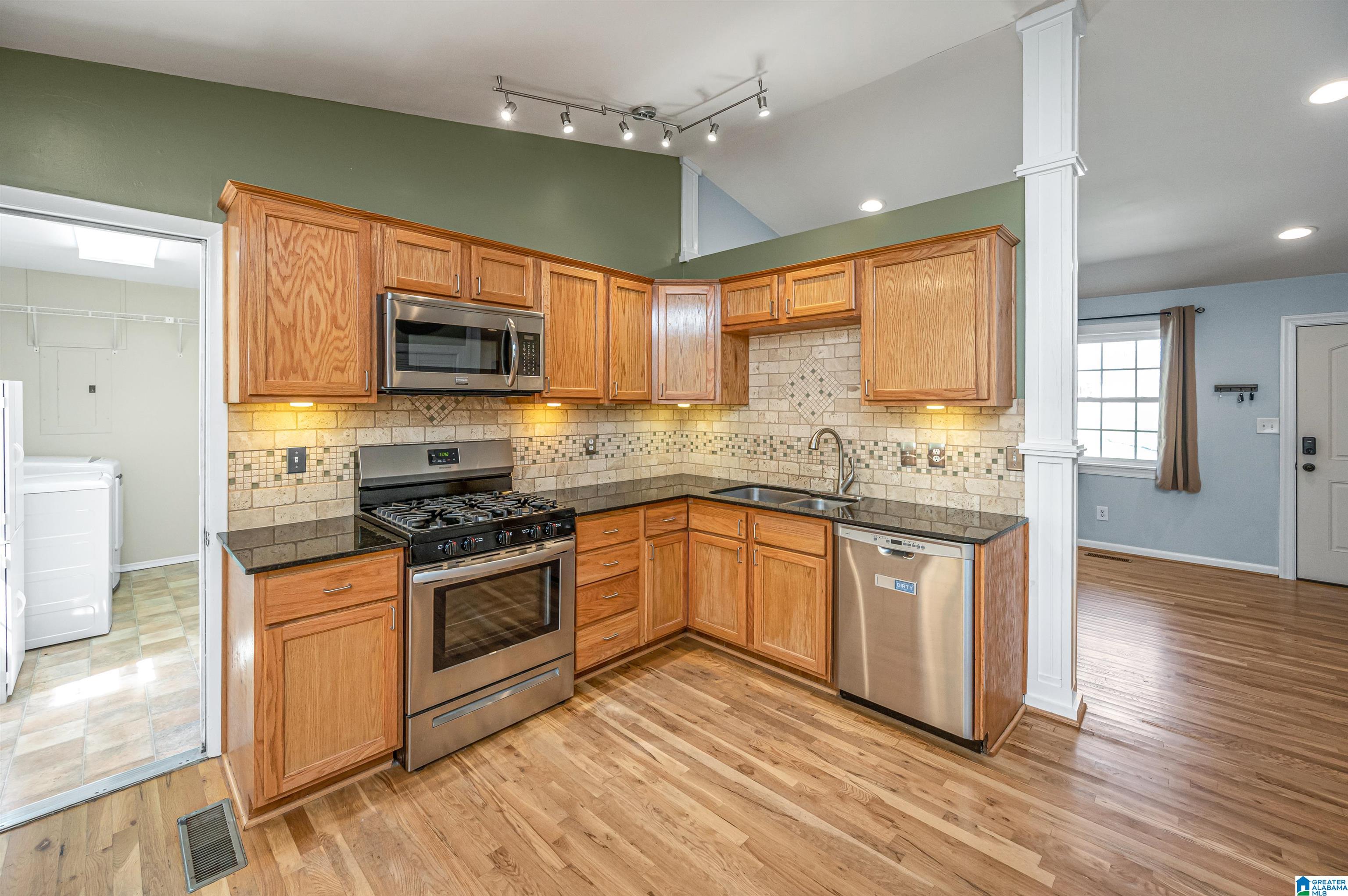 1424 Annie Lee Road Trussville, AL 35173 - Photo 10 of 42