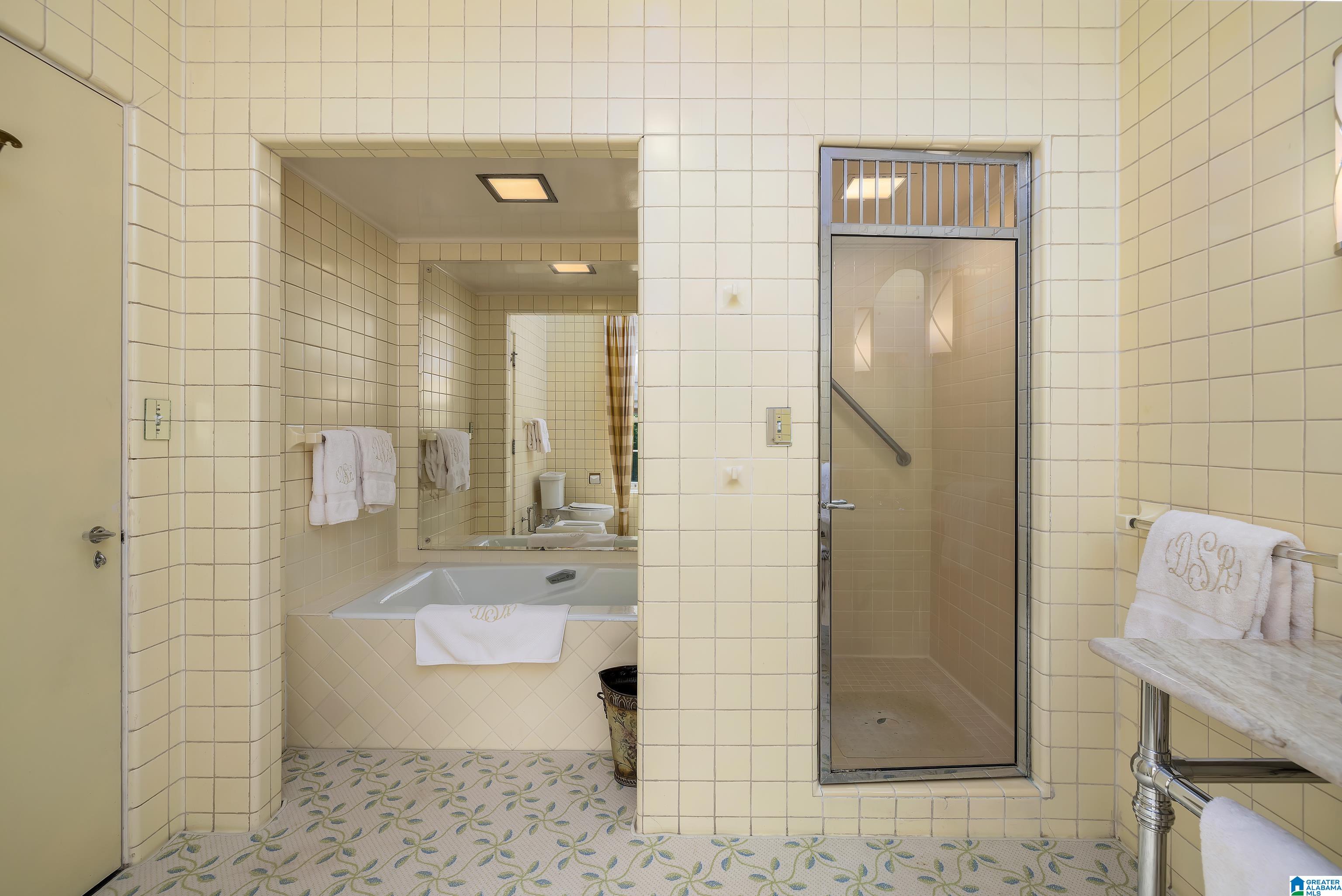 2942 Cherokee Road Birmingham, AL 35223 - Photo 46 of 94