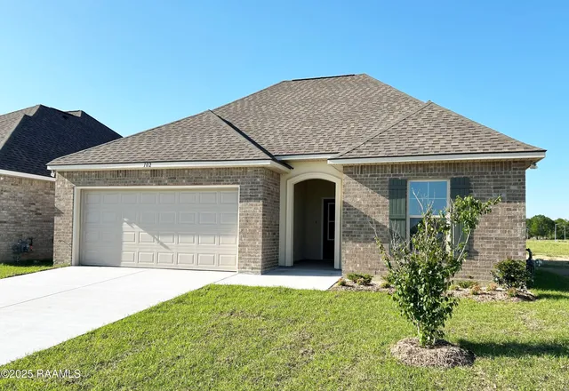 $234,270 | 102 Pine Harvest Scott La, Scott, LA 70583