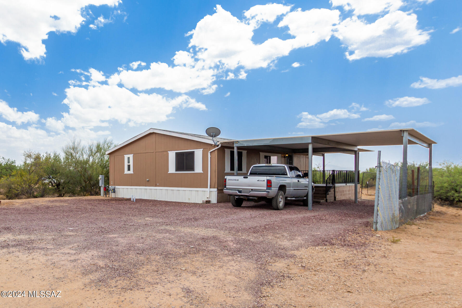 6871 West Bopp Road Tucson, AZ 85735 - Photo 4 of 30