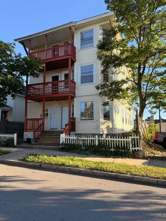 $1,900 | 2 Shirley Street, Unit 1, Worcester, MA 01610