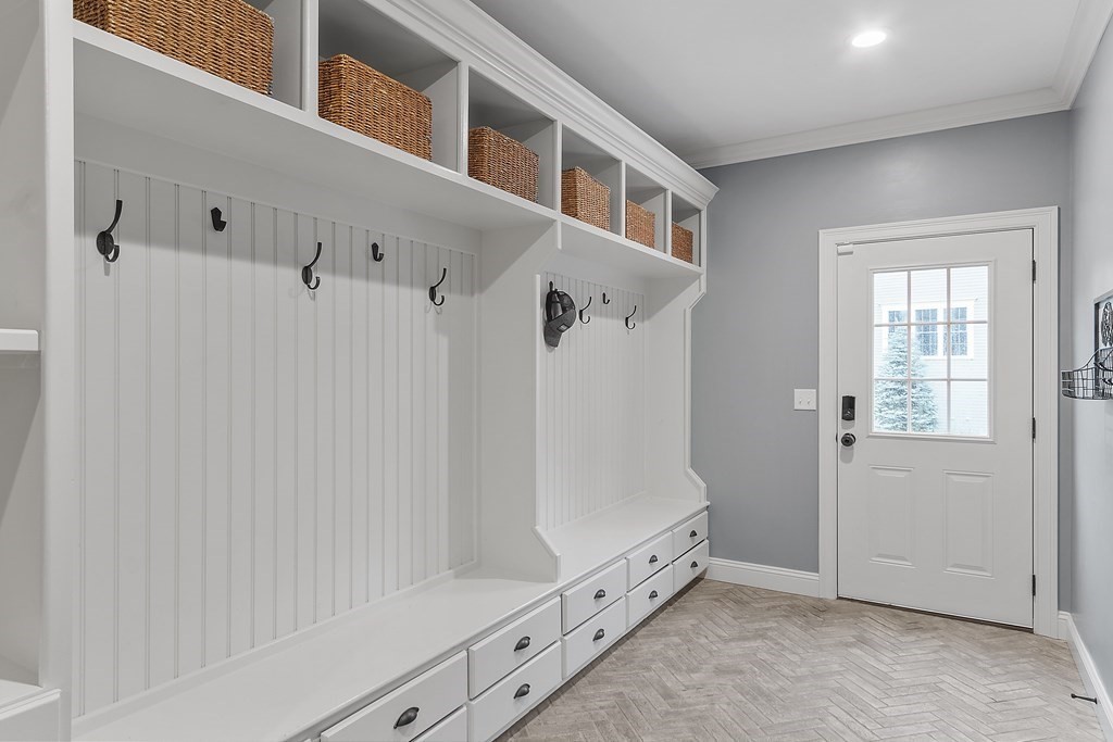 64 Mill Pond Road Bolton, MA 01740 - Photo 16 of 41 an entryway with a window