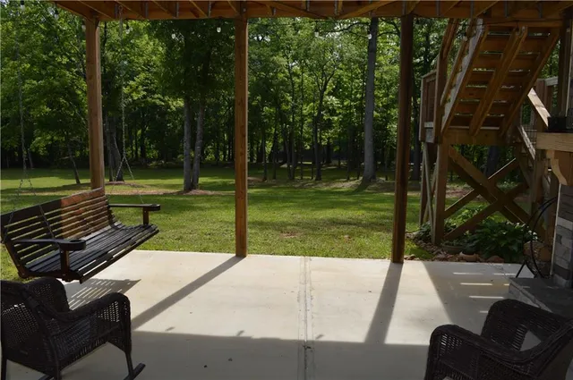 $1,825,000 | 8 Ripplewood Trail, Euharlee, GA 30145