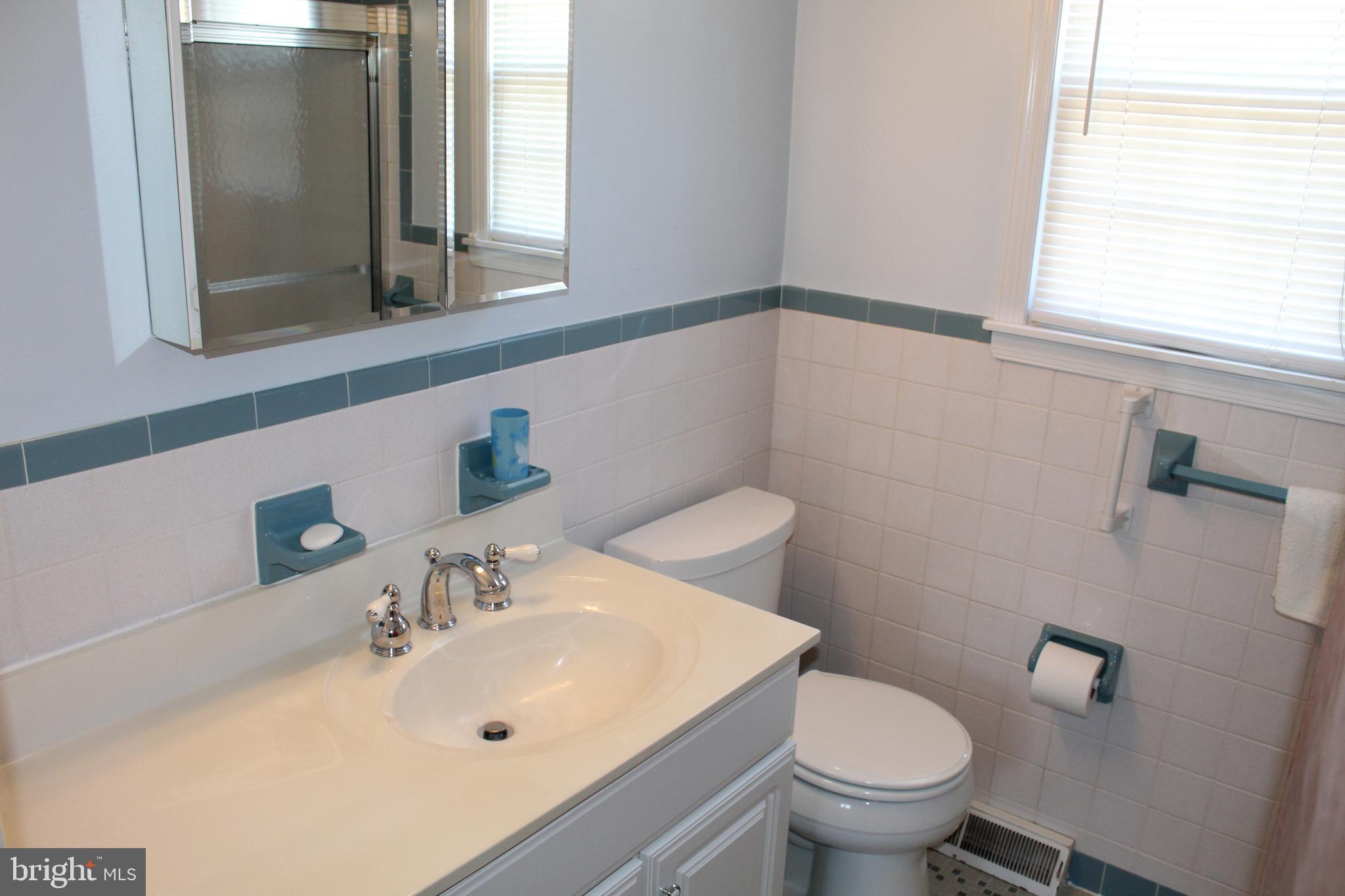 902 Mearns Road Warminster, PA 18974 - Photo 18 of 24 Full Bath