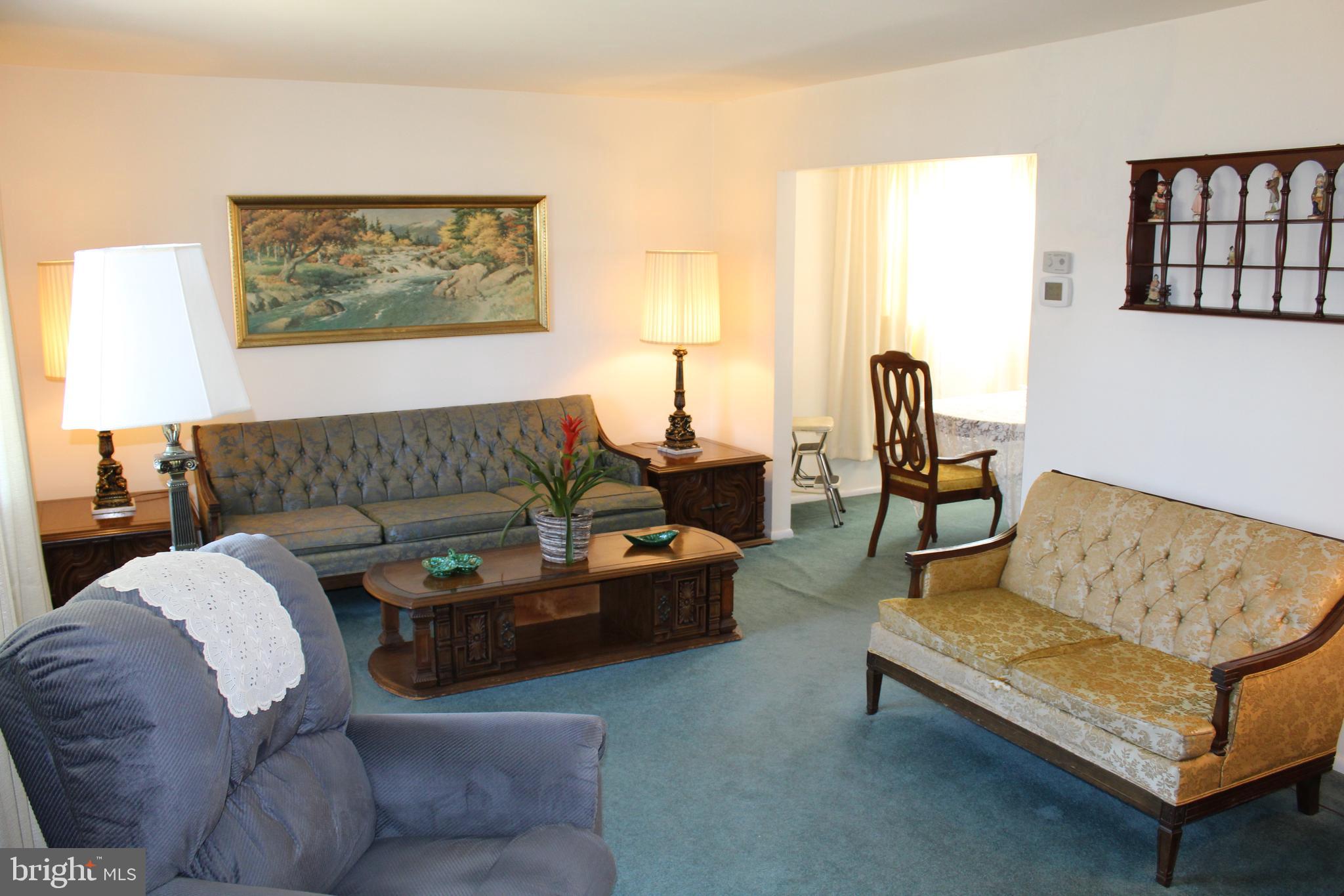 902 Mearns Road Warminster, PA 18974 - Photo 3 of 24 Living Room