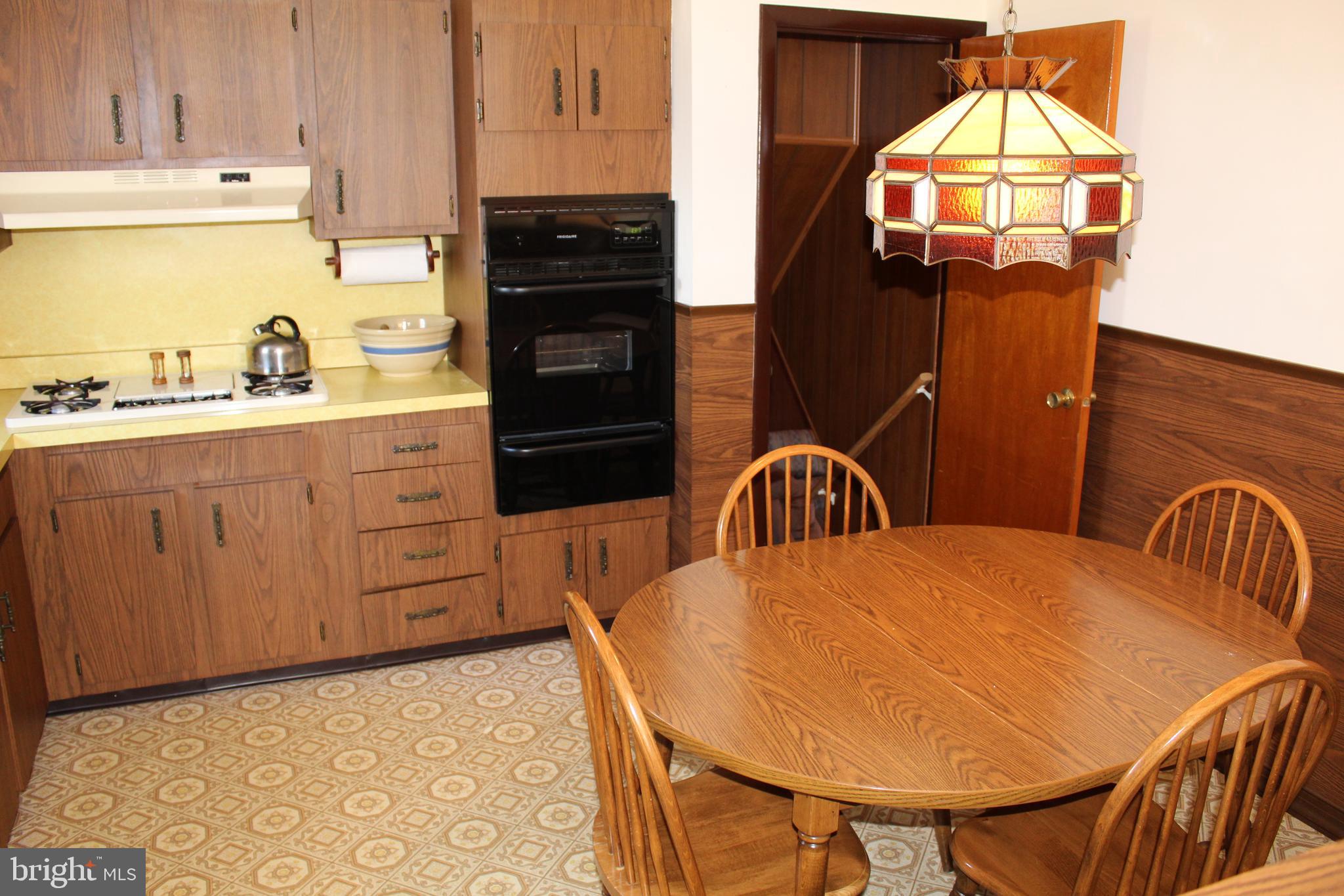 902 Mearns Road Warminster, PA 18974 - Photo 8 of 24 Eat in Kitchen