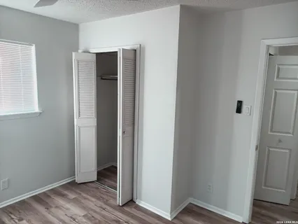 $1,450 | 7526 Valley Oak, Live Oak, TX 78233