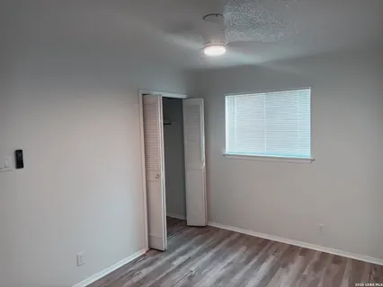 $1,450 | 7526 Valley Oak, Live Oak, TX 78233