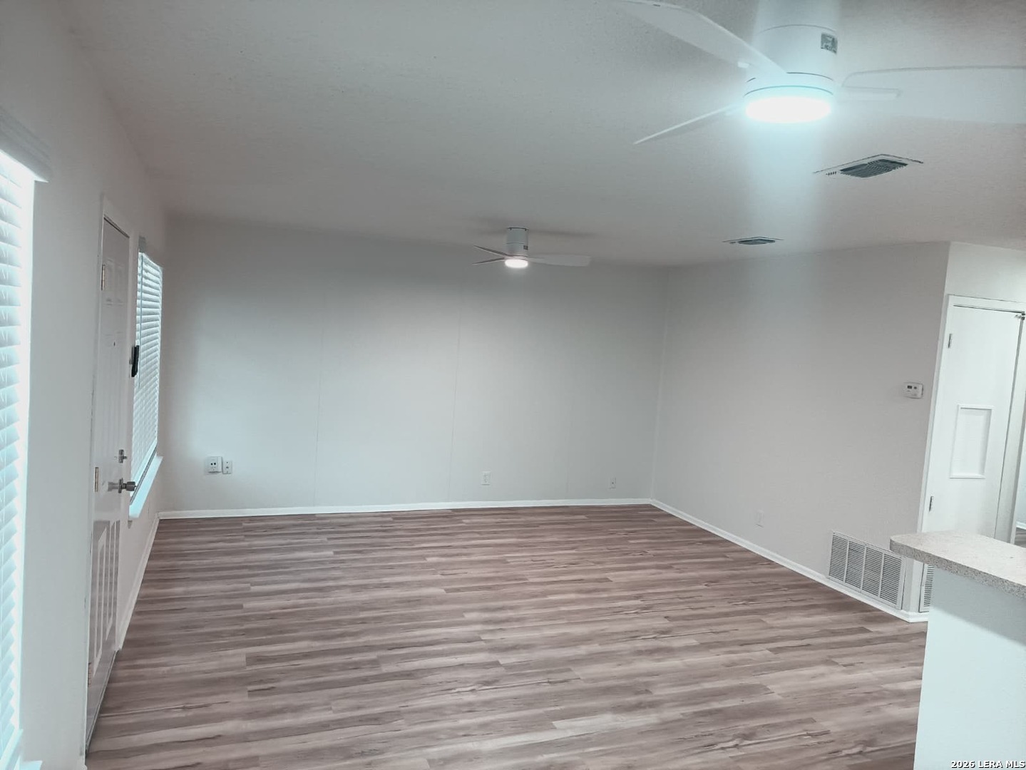 7526 Valley Oak Live Oak, TX 78233 - Photo 2 of 15