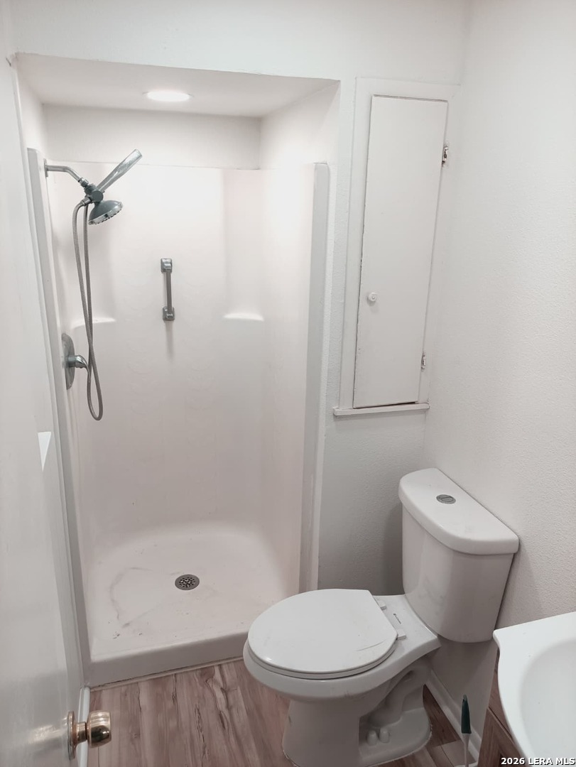 7526 Valley Oak Live Oak, TX 78233 - Photo 8 of 15