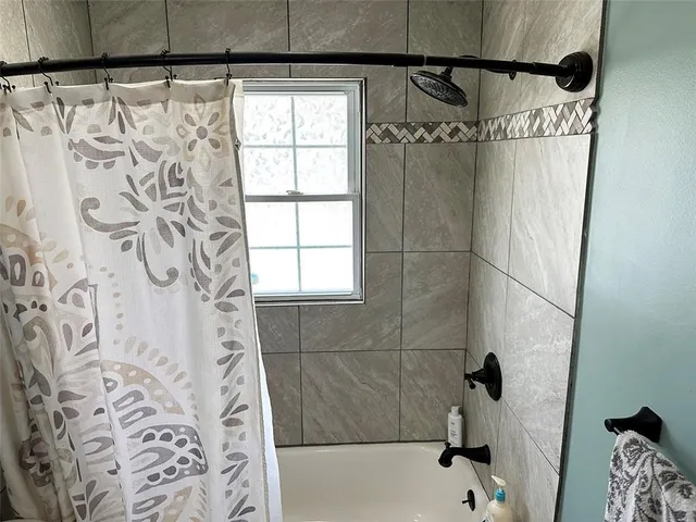 $269,900 | 400 Beverly Avenue, Excelsior Springs, MO 64024