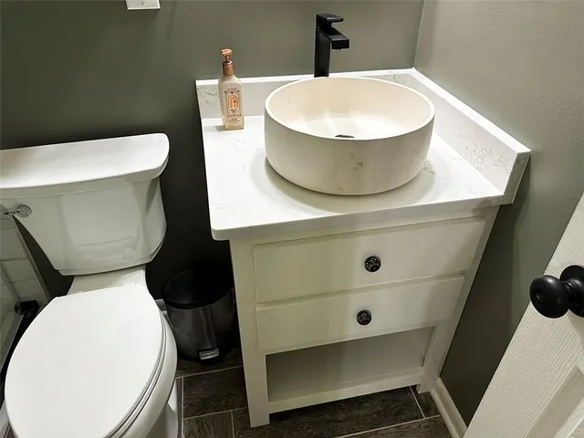 $269,900 | 400 Beverly Avenue, Excelsior Springs, MO 64024