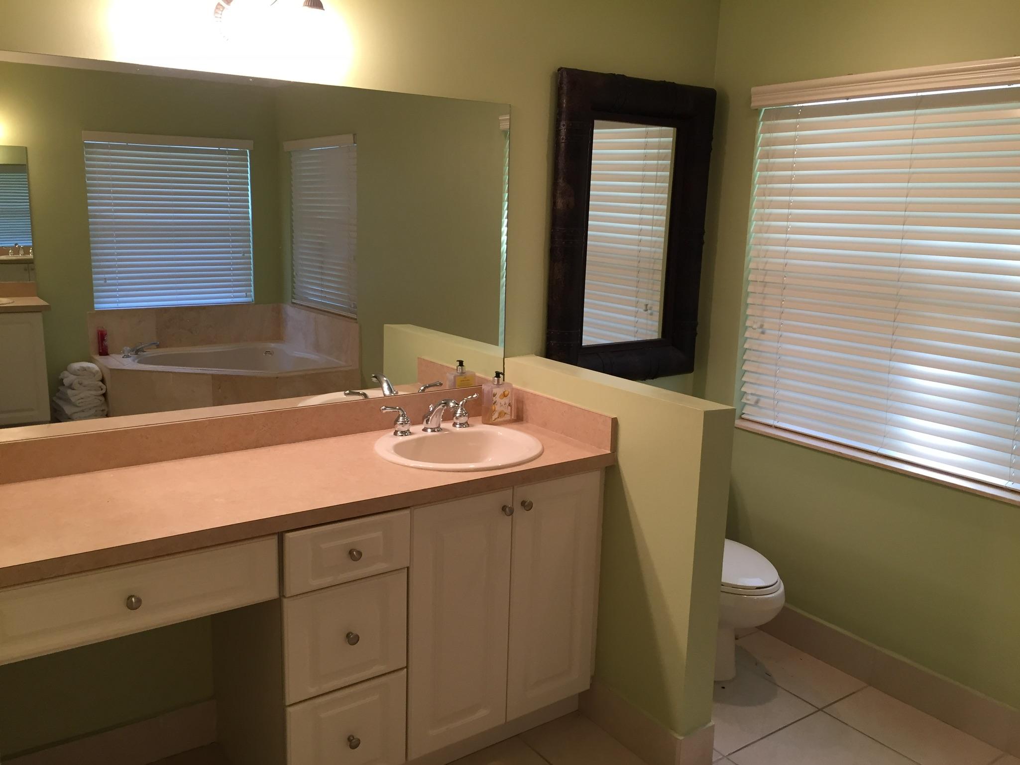 68 Springdale Road Lake Worth, FL 33467 - Photo 16 of 27 IMG_0135