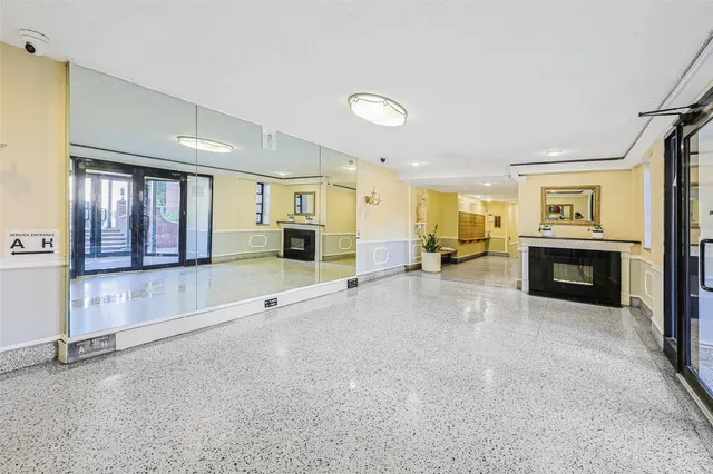 $298,000 | 38-15 149th Street, Unit 1G | Murray Hill - Flushing