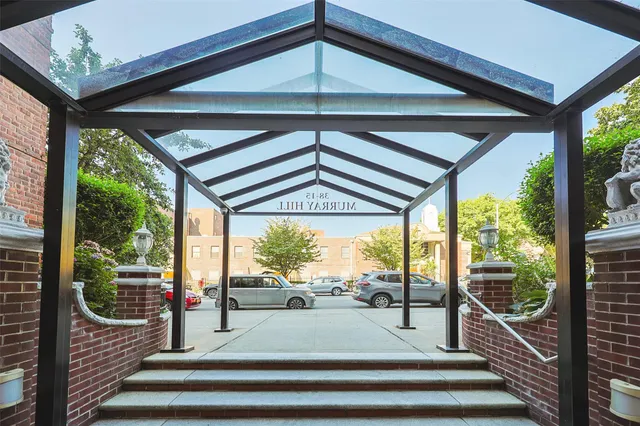 $298,000 | 38-15 149th Street, Unit 1G | Murray Hill - Flushing