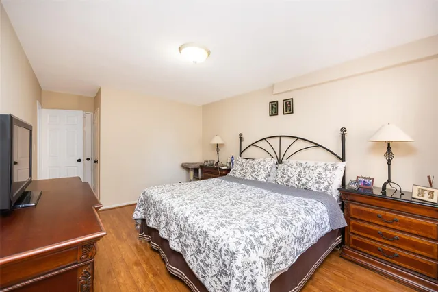 $298,000 | 38-15 149th Street, Unit 1G | Murray Hill - Flushing