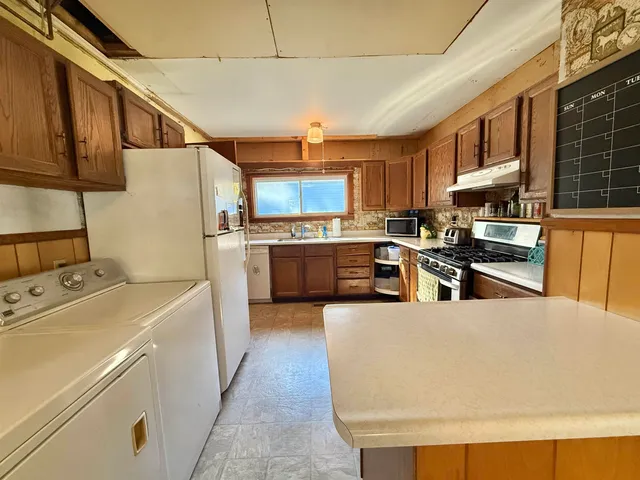 $215,000 | 27 Cedar Street, Fair Haven, VT 05743