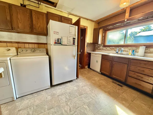 $215,000 | 27 Cedar Street, Fair Haven, VT 05743