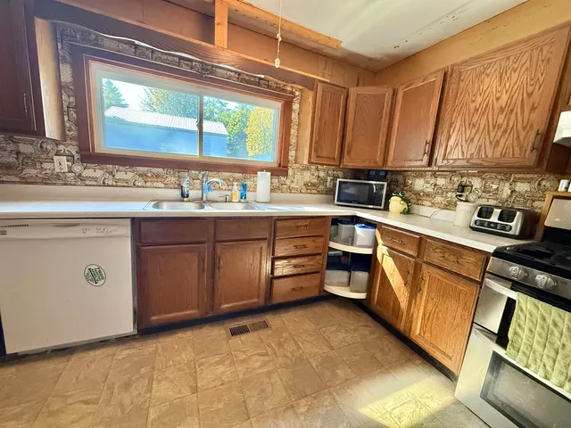 $215,000 | 27 Cedar Street, Fair Haven, VT 05743