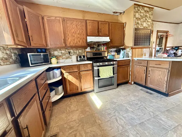 $215,000 | 27 Cedar Street, Fair Haven, VT 05743