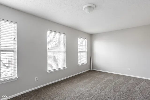 $2,690 | 12703 Courage Crossing, Fishers, IN 46037