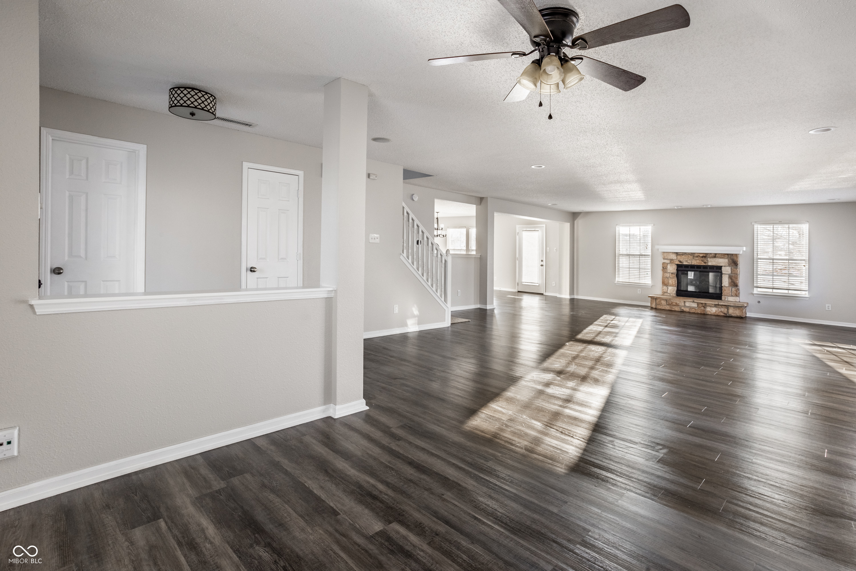 12703 Courage Crossing Fishers, IN 46037 - Photo 3 of 30