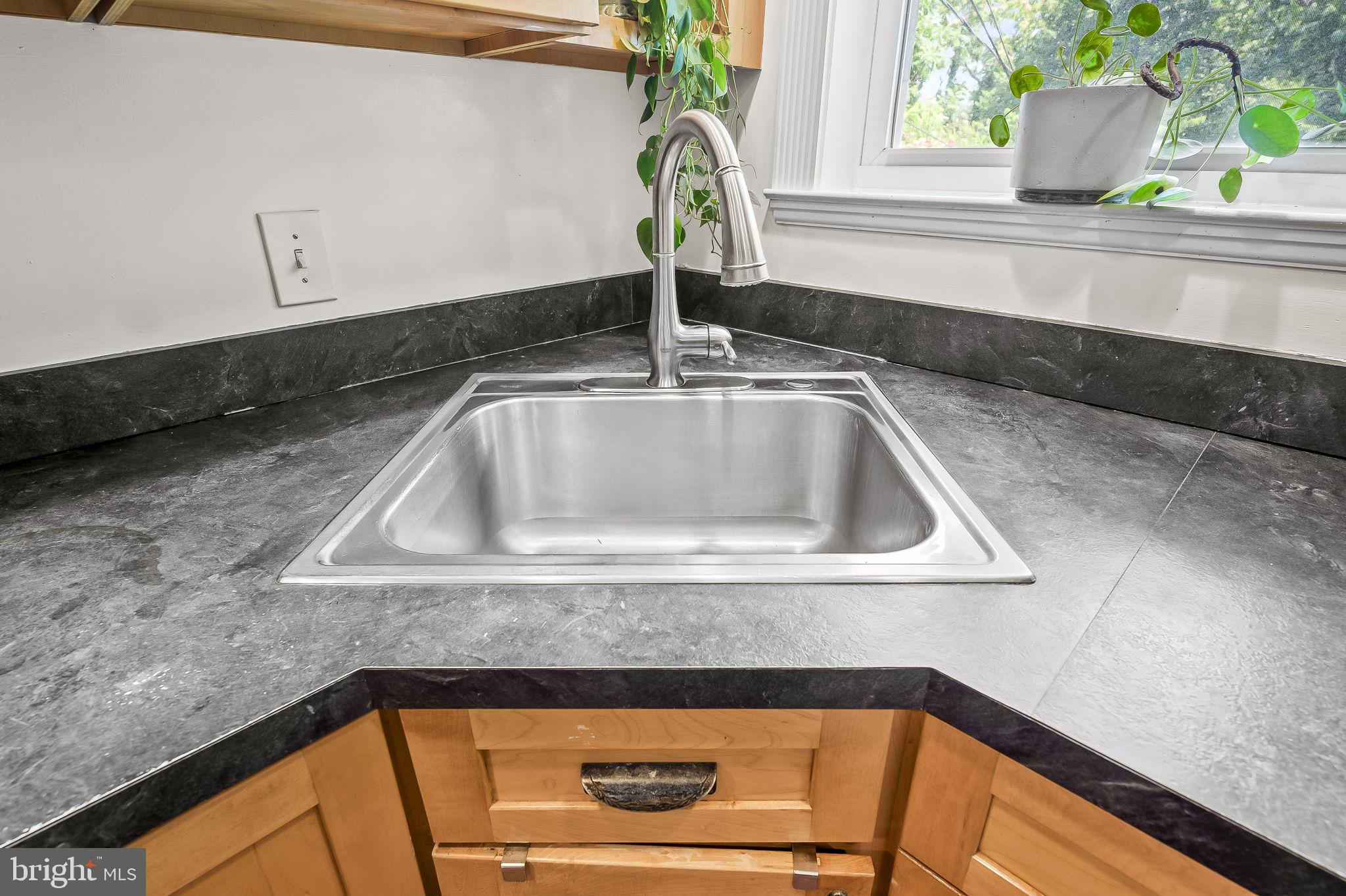 3831 Roland Avenue Baltimore, MD 21211 - Photo 19 of 32 Kitchen Sink