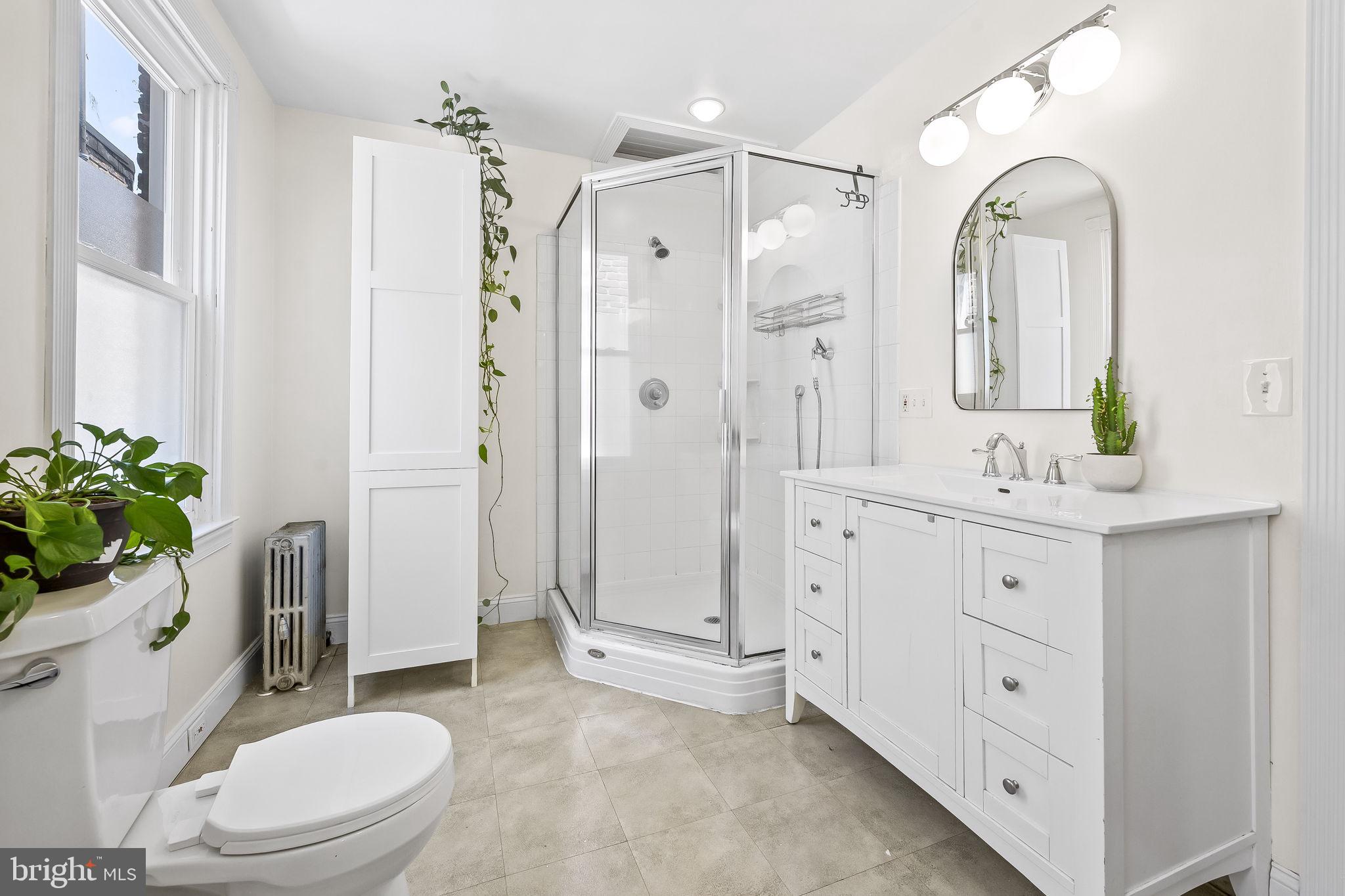 3831 Roland Avenue Baltimore, MD 21211 - Photo 28 of 32 Upper Level Full Bath