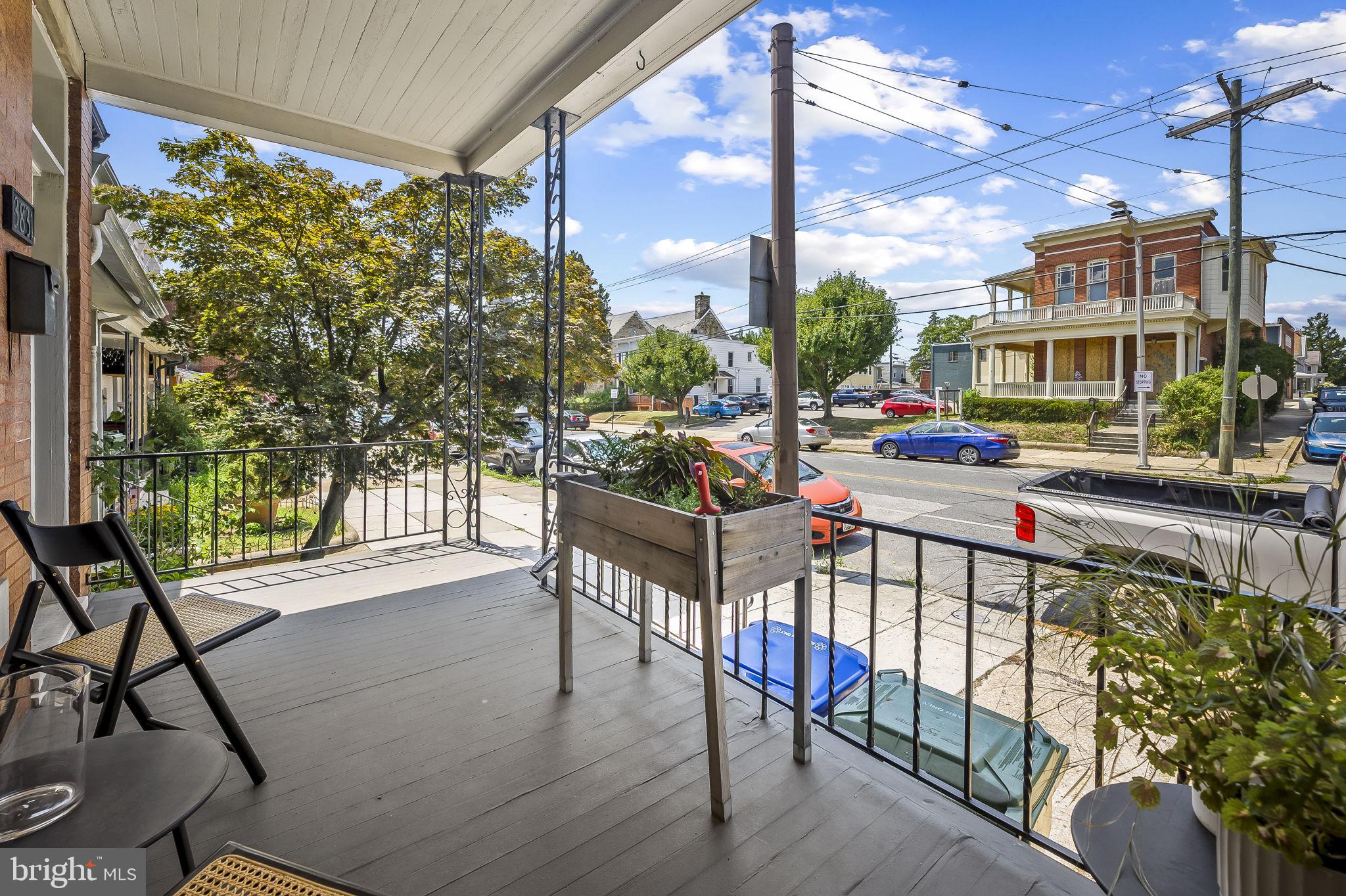 3831 Roland Avenue Baltimore, MD 21211 - Photo 6 of 32 Streetscape