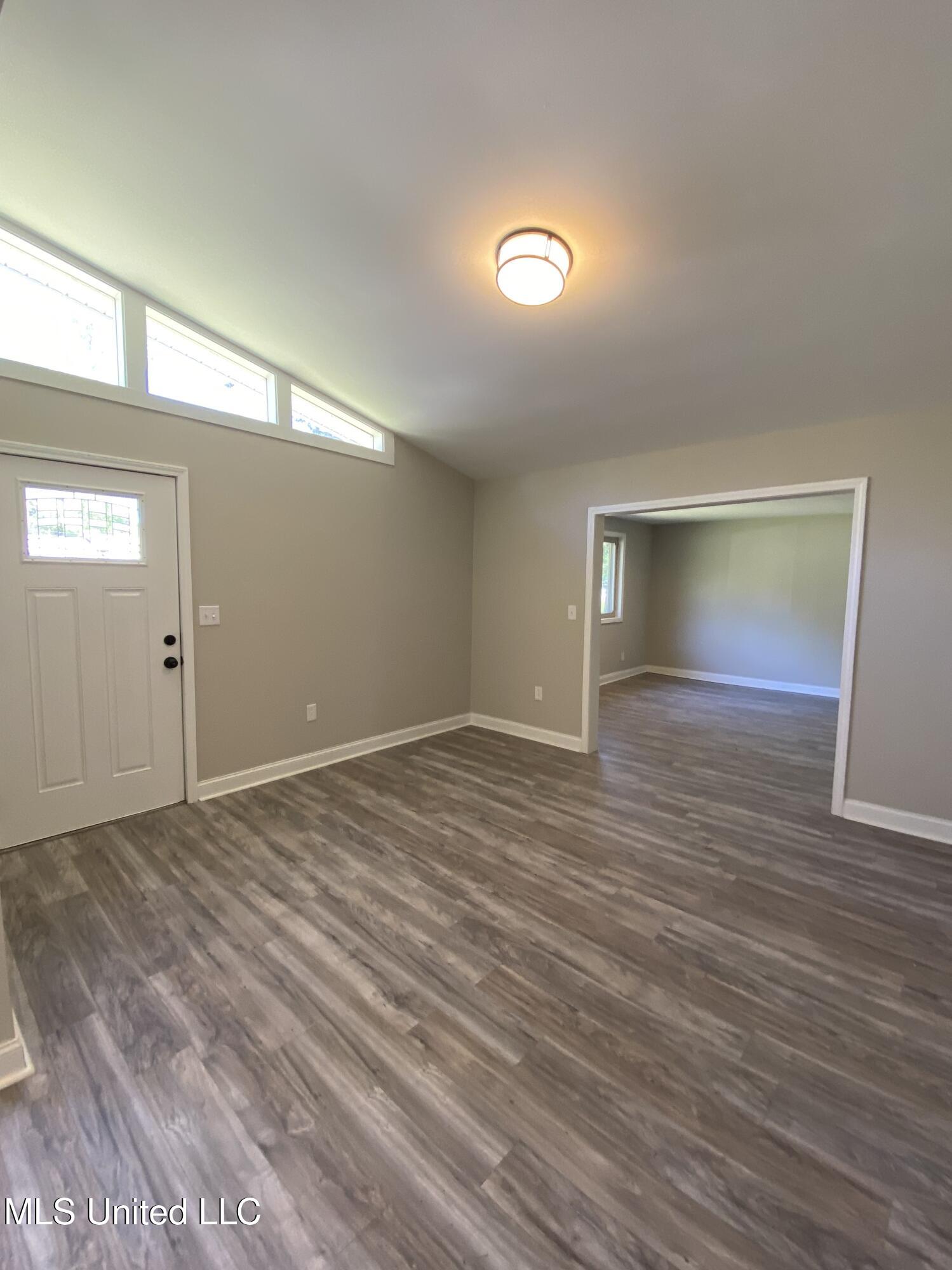 523 Sardis Street Pearl, MS 39208 - Photo 4 of 14 Photo Mar 14 2023, 1 20 21 PM