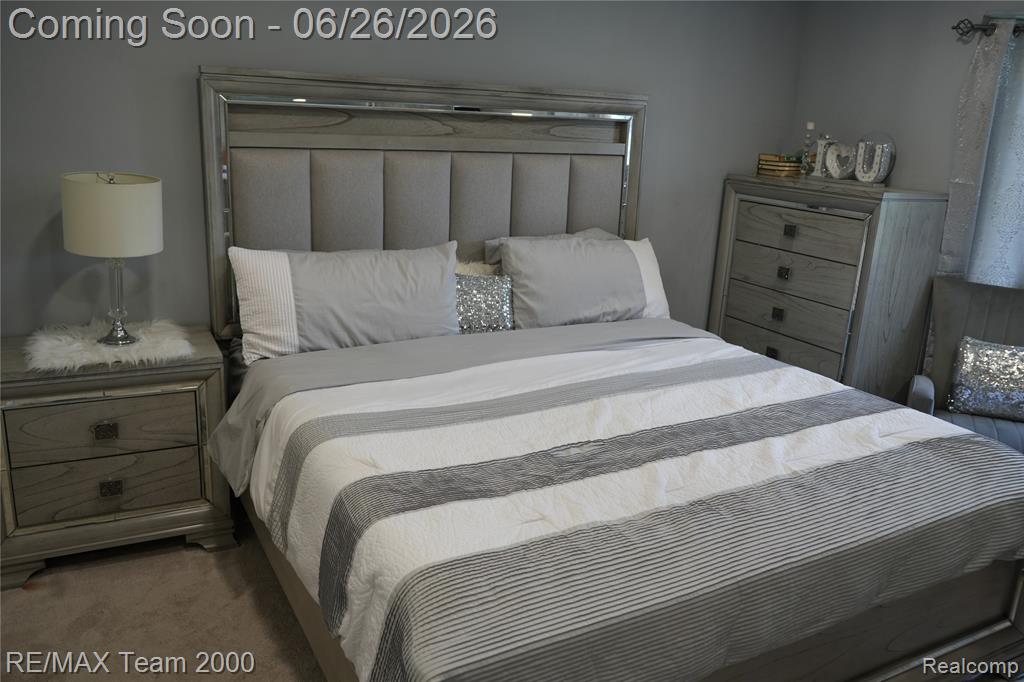6426 Chase Road Dearborn, MI 48126 - Photo 10 of 35
