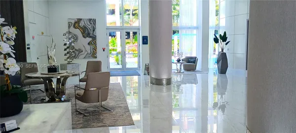 $2,190 | 18800 Northeast 29th Avenue, Unit 619, Aventura, FL 33180