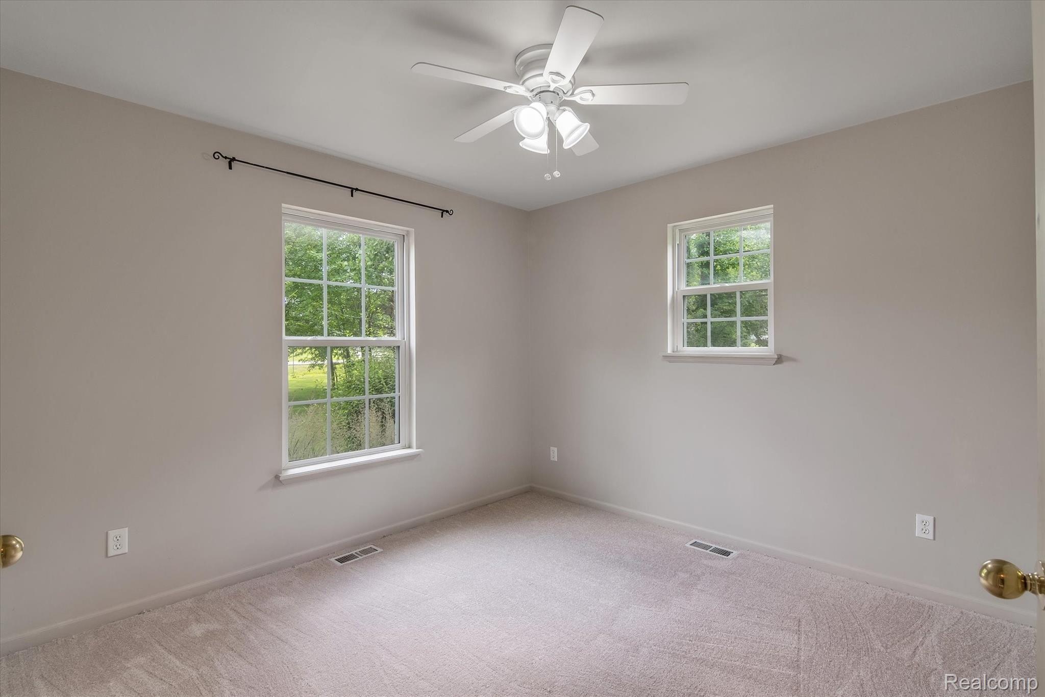 1454 North Long Lake Road Fenton, MI 48430 - Photo 19 of 44 19-1454 N Long Lake Rd-windowstill-realestate-photography-19.jpg