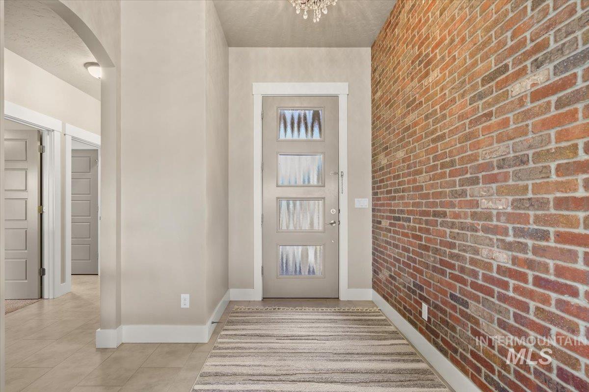 1058 East Radiant Ridge Drive Meridian, ID 83642 - Photo 2 of 41 Gallery Image 2