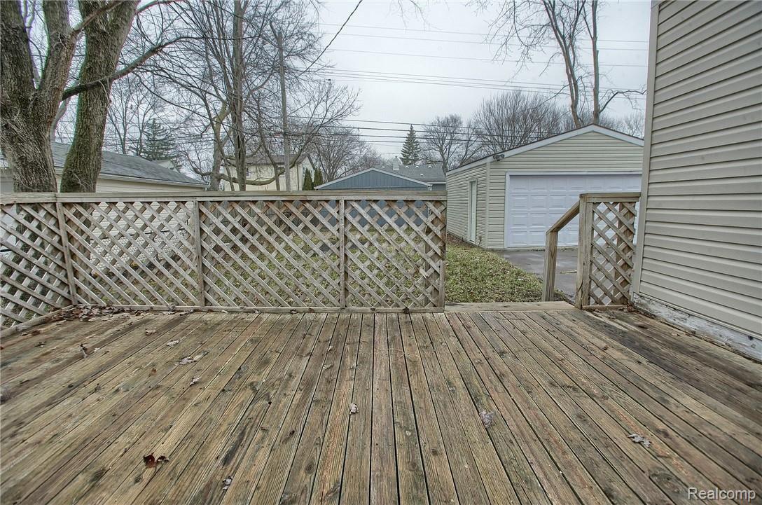 3540 Greenfield Road Berkley, MI 48072 - Photo 26 of 26 24-Deck.jpg