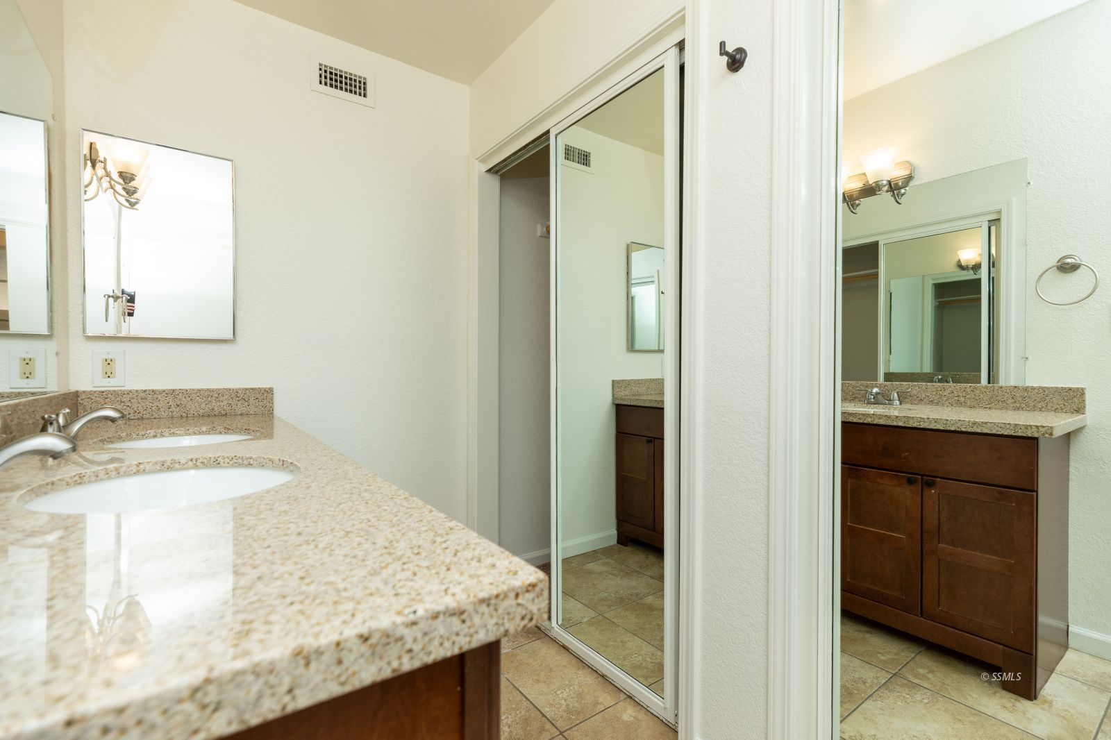 206 South Locust Street Ridgecrest, CA 93555 - Photo 16 of 30