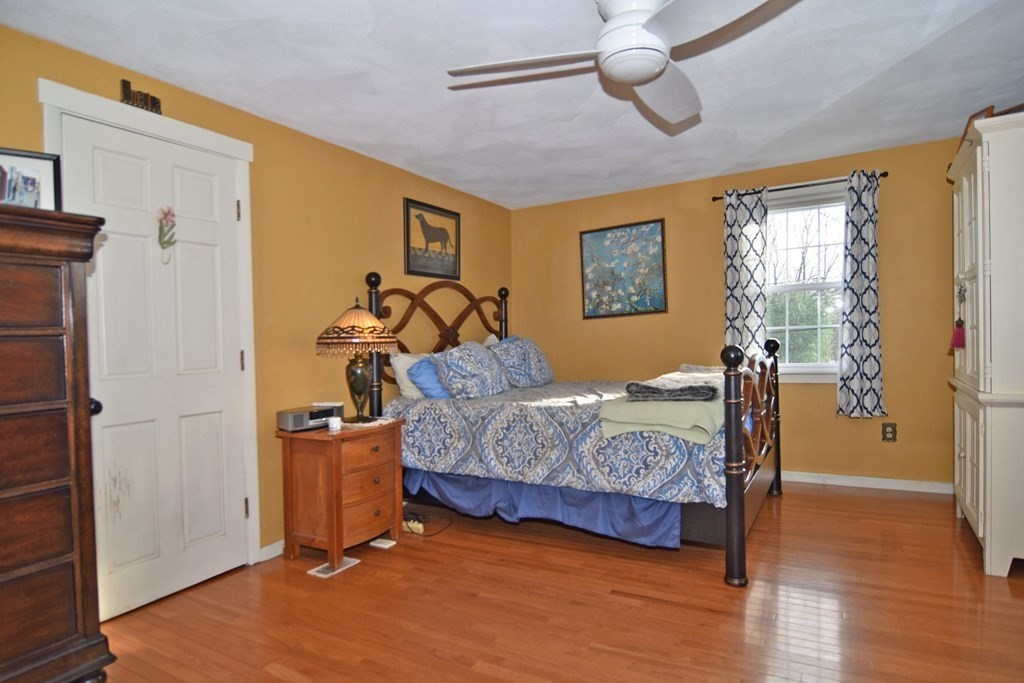 9 Munroe Drive Plainville, MA 02762 - Photo 21 of 28