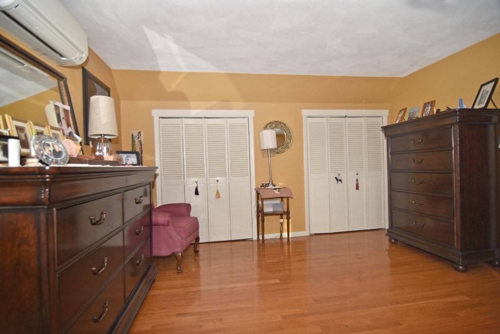 9 Munroe Drive Plainville, MA 02762 - Photo 23 of 28