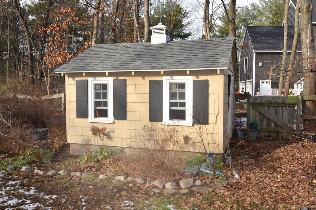 9 Munroe Drive Plainville, MA 02762 - Photo 5 of 28