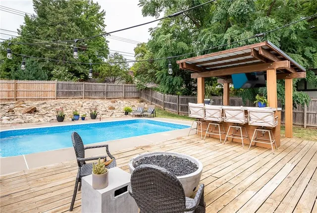 $485,000 | 7740 Chadwick Street, Prairie Village, KS 66208